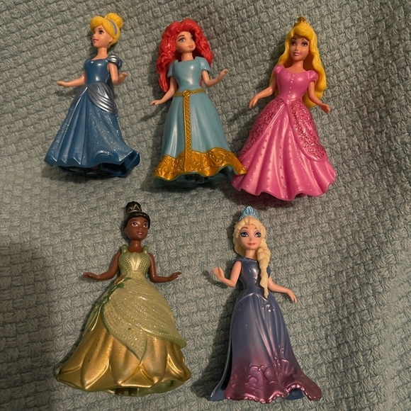 Disney Princess Magic Clip Dolls Figures Mixed Lot of